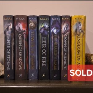 OOP Hardcover Throne Of Glass Series